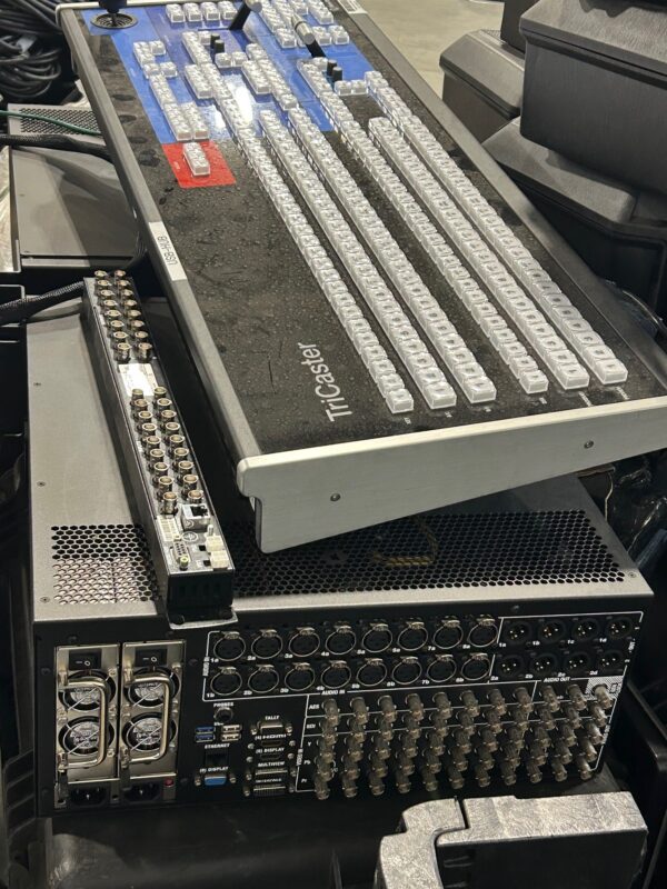 Newtek TriCaster 8000 w/Control Surface